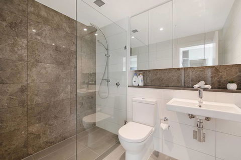 Stunning Sunset Water View 2BEDs On High Rises - Port Augusta Accommodation 14