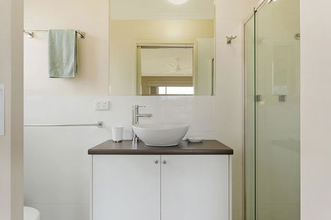 Baywatch Apartments Merimbula - Port Augusta Accommodation 12