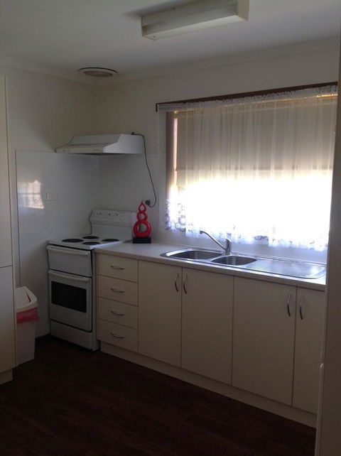 7 Melbourne Street - Port Augusta Accommodation 8