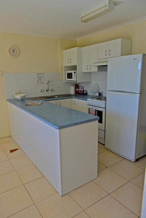Beach House Holiday Apartments - Port Augusta Accommodation 12