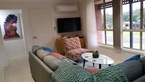 Twin Palms Holiday House At Lighthouse - Port Augusta Accommodation 3