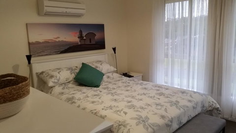 Twin Palms Holiday House At Lighthouse - Port Augusta Accommodation 1