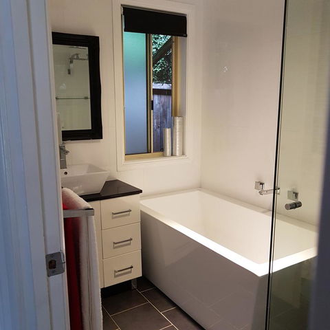 Belle In Bowral - Port Augusta Accommodation 20