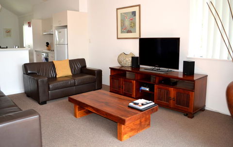 Outrigger Bay - Port Augusta Accommodation 16