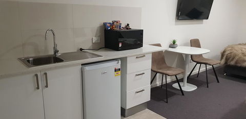 Carlton Suites - Port Augusta Accommodation 14