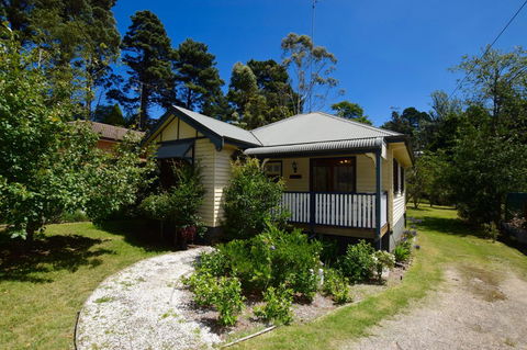 Allegra Cottage Of Leura - Port Augusta Accommodation 11