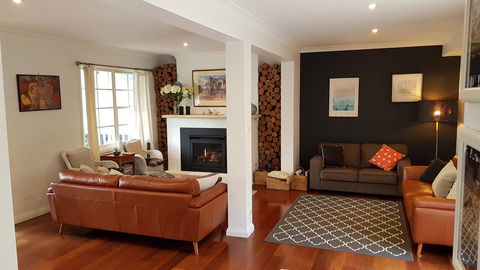 Bowral Escape - Port Augusta Accommodation 2
