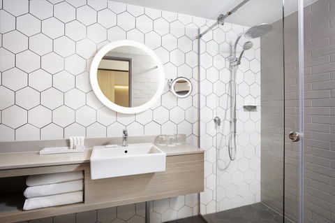 Crowne Plaza Alice Springs Lasseters, An IHG Hotel - Port Augusta Accommodation 4
