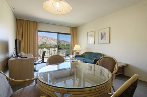 DoubleTree By Hilton Alice Springs - Port Augusta Accommodation 28