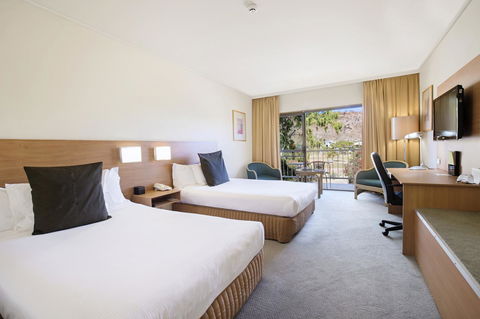 DoubleTree By Hilton Alice Springs - Port Augusta Accommodation 41