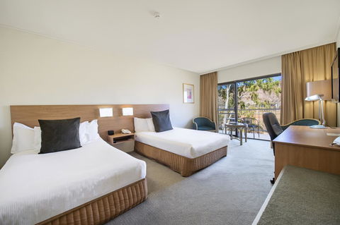 DoubleTree By Hilton Alice Springs - Port Augusta Accommodation 42