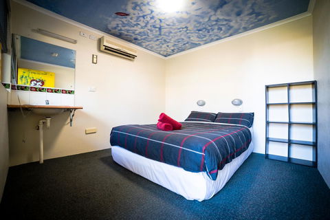 Jump Inn Alice Budget Accommodation - Port Augusta Accommodation 9