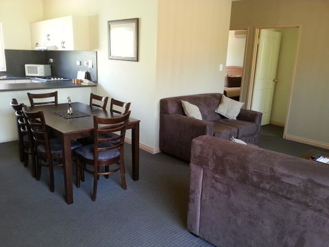 Alice On Todd Apartments - Port Augusta Accommodation 14