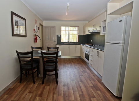 Alice On Todd Apartments - Port Augusta Accommodation 9