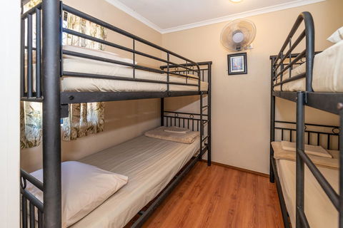 Oasis Tourist Park - Port Augusta Accommodation 17