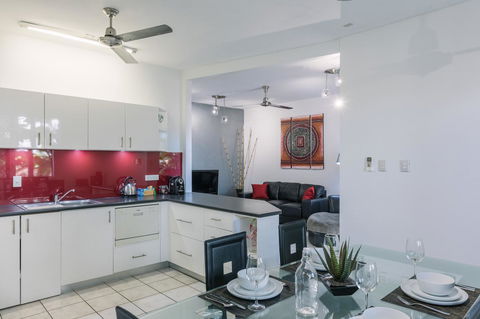 CitySide Apartment - 2 Bedroom With Private Courtyard - Port Augusta Accommodation 0