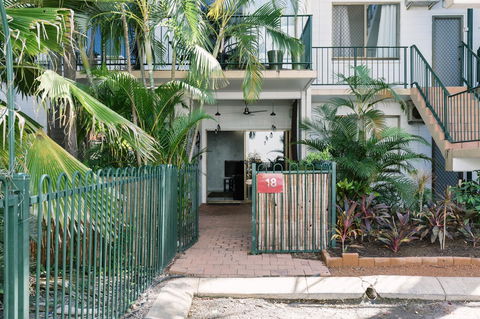 CitySide Apartment - 2 Bedroom With Private Courtyard - Port Augusta Accommodation 5