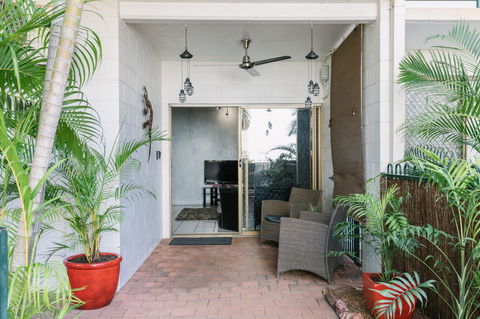 CitySide Apartment - 2 Bedroom With Private Courtyard - Port Augusta Accommodation 7