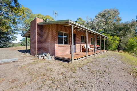 Braeside Cabin Four - Ziera - Port Augusta Accommodation 0