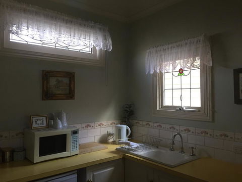 Braeside Garden Cottages - Port Augusta Accommodation 3