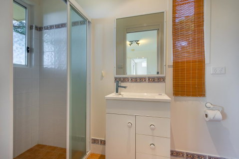 Breeze In Mollymook Beach - Port Augusta Accommodation 1