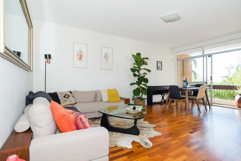 Bright And Spacious Apartment Near Bronte Beach - Port Augusta Accommodation 2