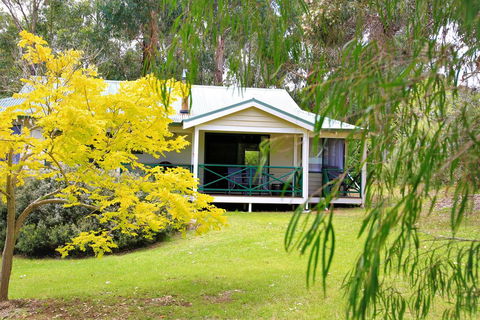 Bushy Lake Chalets - Port Augusta Accommodation 0