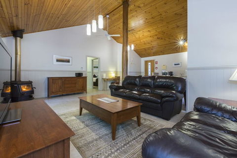 Bushy Lake Chalets - Port Augusta Accommodation 2