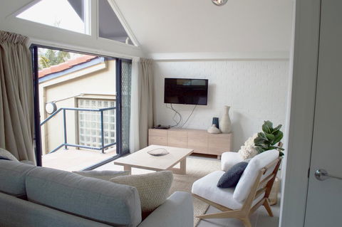 Byron Bay Beachfront Apartments - Port Augusta Accommodation 1