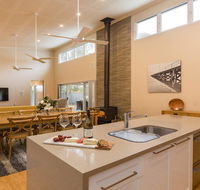 Callala Breeze - access to indoor community pool - Port Augusta Accommodation