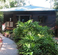 Calypso House 8 Appian Way - Port Augusta Accommodation