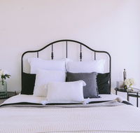 Capitol Executive Apartment on London Circuit - Port Augusta Accommodation