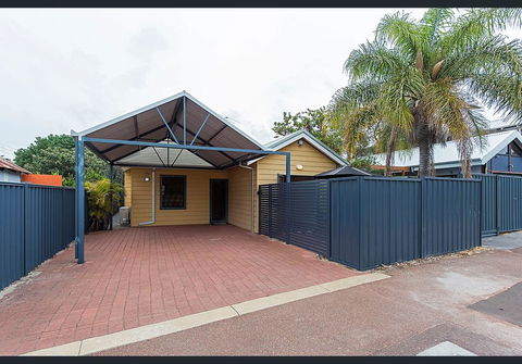 Cardiff St House - Port Augusta Accommodation 2