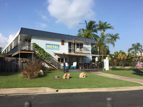 Cardwell Beachfront Motel - Port Augusta Accommodation 0