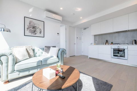 CBD & Garden View Stylish 1 Bedroom Apt @Avant - Port Augusta Accommodation 2