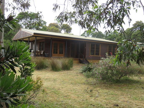 Cedar Cottage Nelson-2 Acre Retreat - Port Augusta Accommodation 0