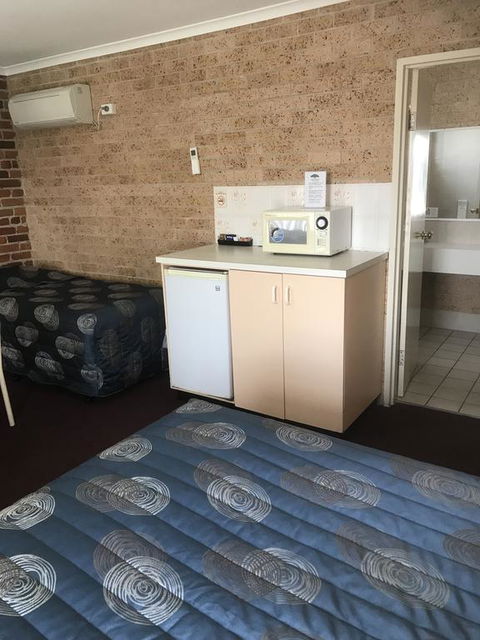 Cedar Lodge Motel - Port Augusta Accommodation 3