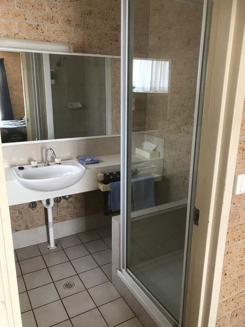 Cedar Lodge Motel - Port Augusta Accommodation 1