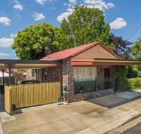 Central Armidale 2-Bedroom Apartment - Port Augusta Accommodation