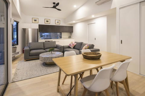 Central Heights - Main Street Views - Port Augusta Accommodation 1
