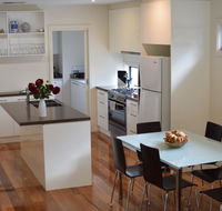 Champagne Stays Apartment - Port Augusta Accommodation