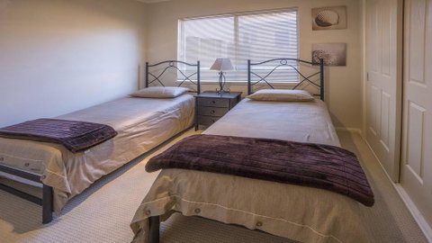 Championship Golf Course On Your Back Door - Port Augusta Accommodation 2