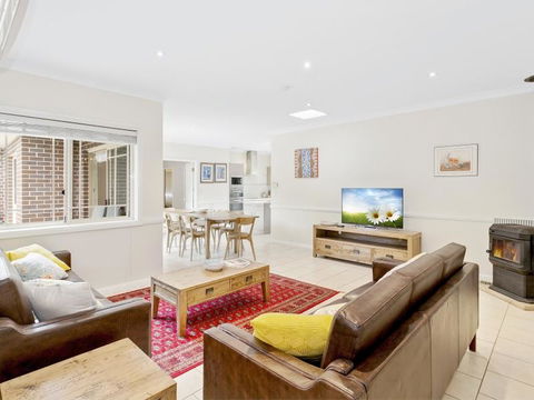 Cherry Walk Cottage - Port Augusta Accommodation 1