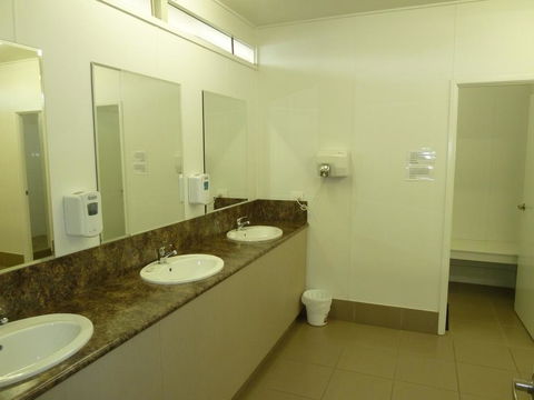 Chinchilla Tourist Park - Port Augusta Accommodation 2
