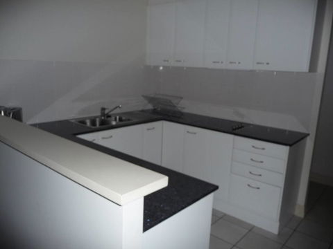 City Getaway 3 Bedroom Adelaide's East End - Port Augusta Accommodation 3