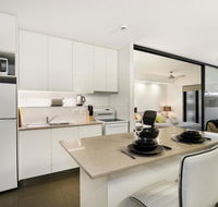 City Getaway Modern Bowen Hills 1 Bedroom with Free WIFI and Parking - Port Augusta Accommodation
