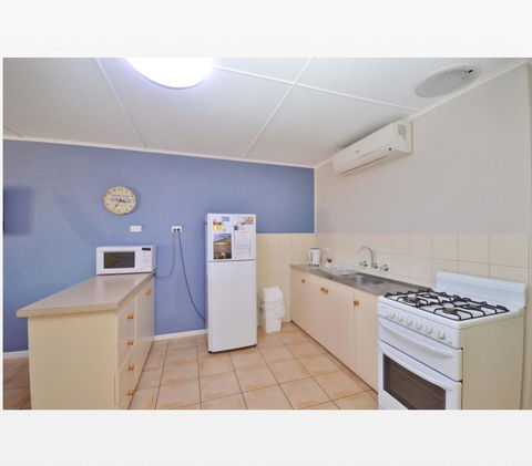 Claires Place - Port Augusta Accommodation 2
