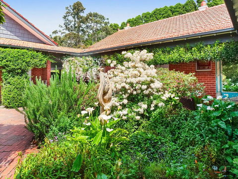 Cloudland - Unique Experience, Whimsical And Wonderful! - Port Augusta Accommodation 2
