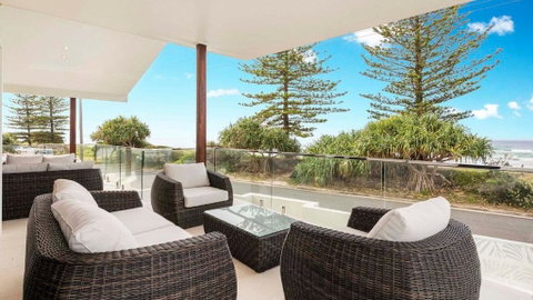 Coco De Mer Beach Villa - Port Augusta Accommodation 0