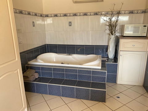 Comfort Inn & Suites Augusta Westside - Port Augusta Accommodation 2